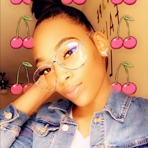 Meet your Posher, Cedricka